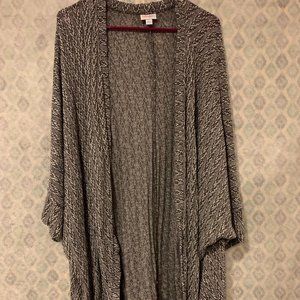 XL Lularoe Tracy Cocoon Cardigan White Gray Knit Smoke Free Home Rarely Worn